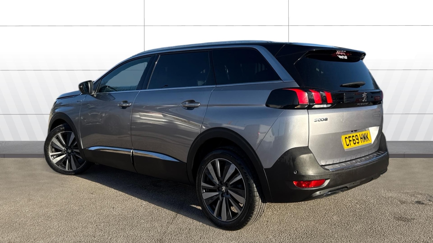 Used Peugeot 5008 2020 for sale - 77296980: Photo 2