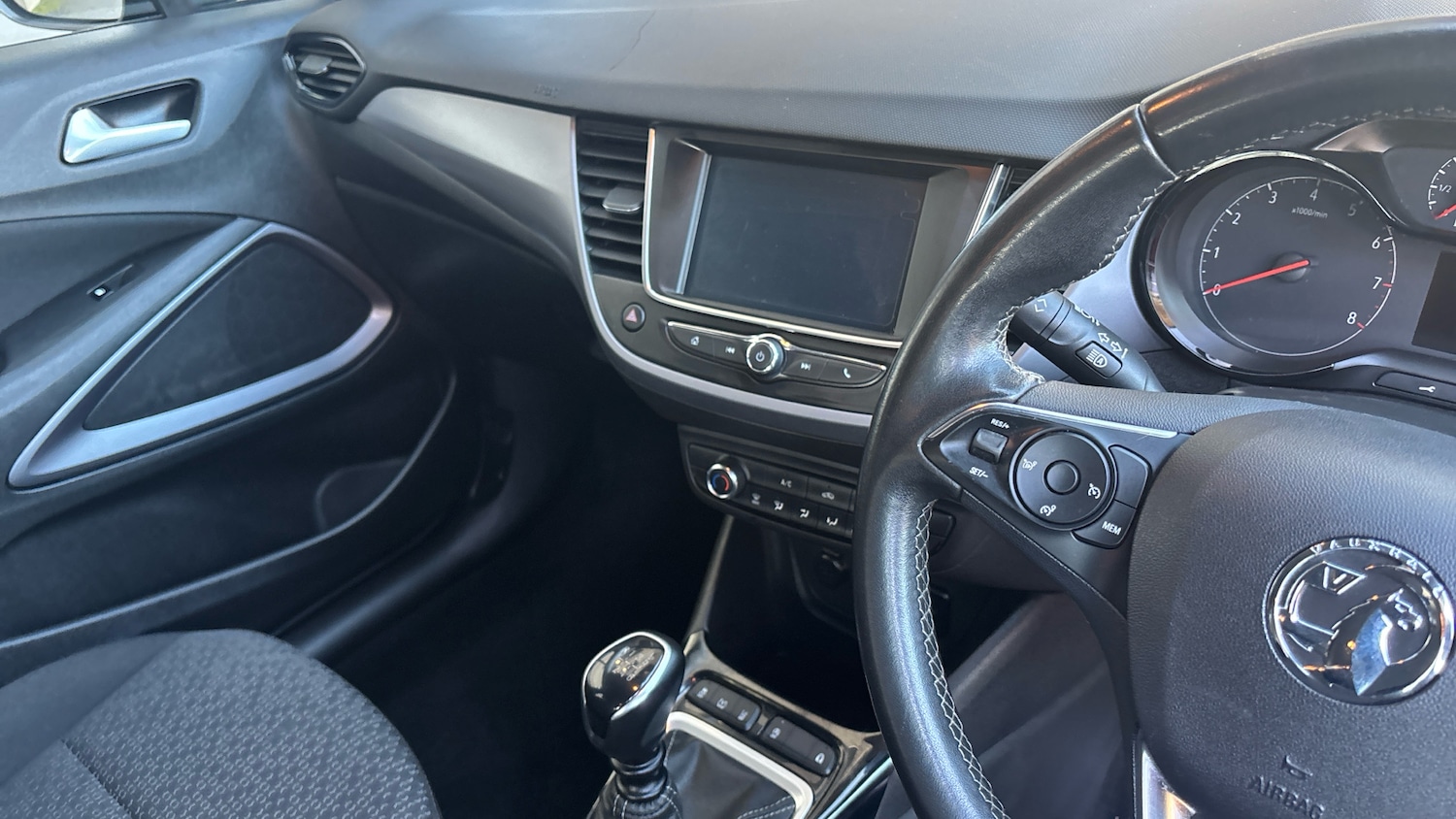 Used Vauxhall Crossland 2022 for sale - 77965659: Photo 14