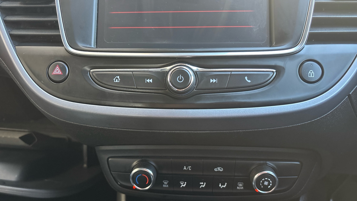 Used Vauxhall Crossland 2022 for sale - 77965659: Photo 28