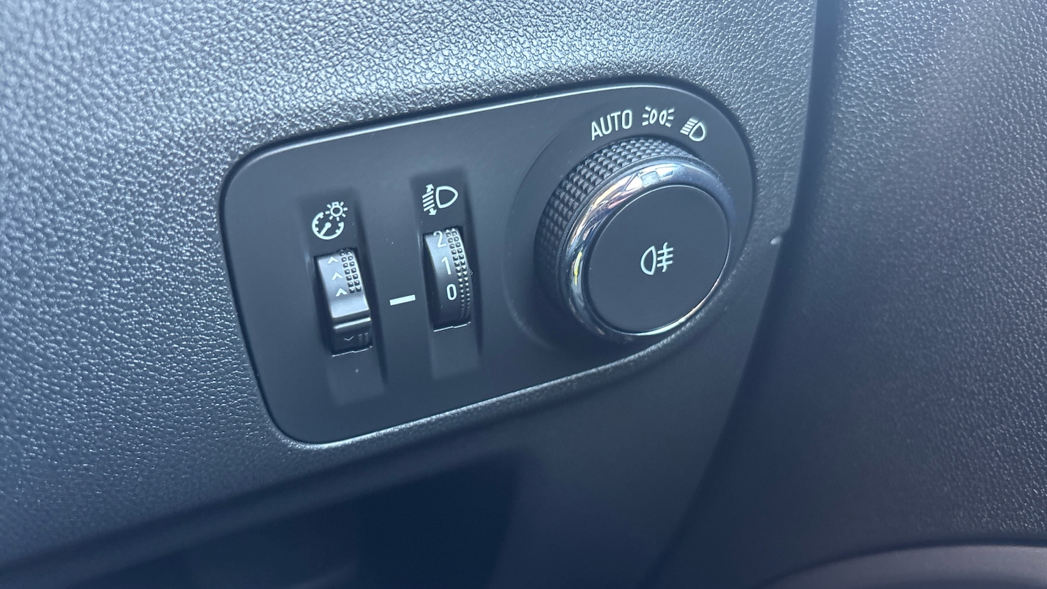 Used Vauxhall Crossland 2022 for sale - 77965659: Photo 35