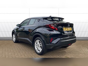 Used Toyota C-HR 2023 for sale - 78161816: Photo