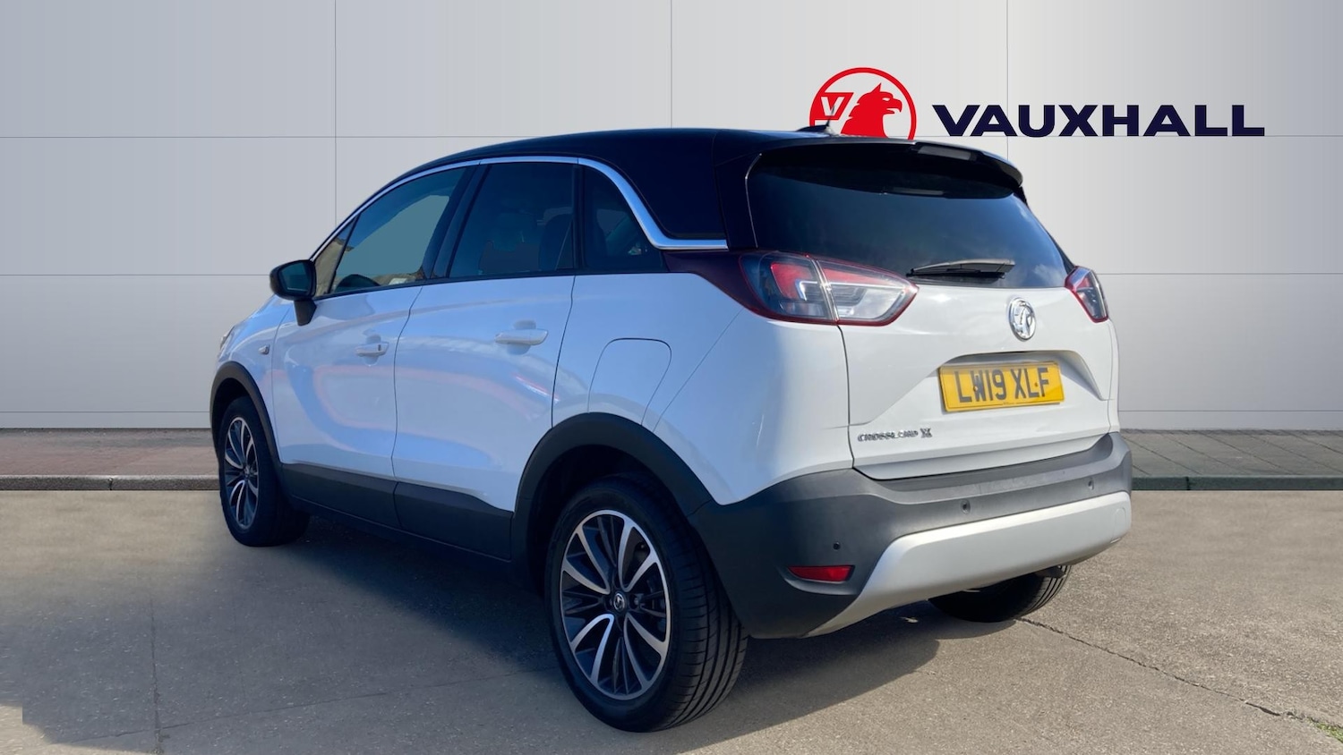 Used Vauxhall Crossland X 2019 for sale - 77930478: Photo 2
