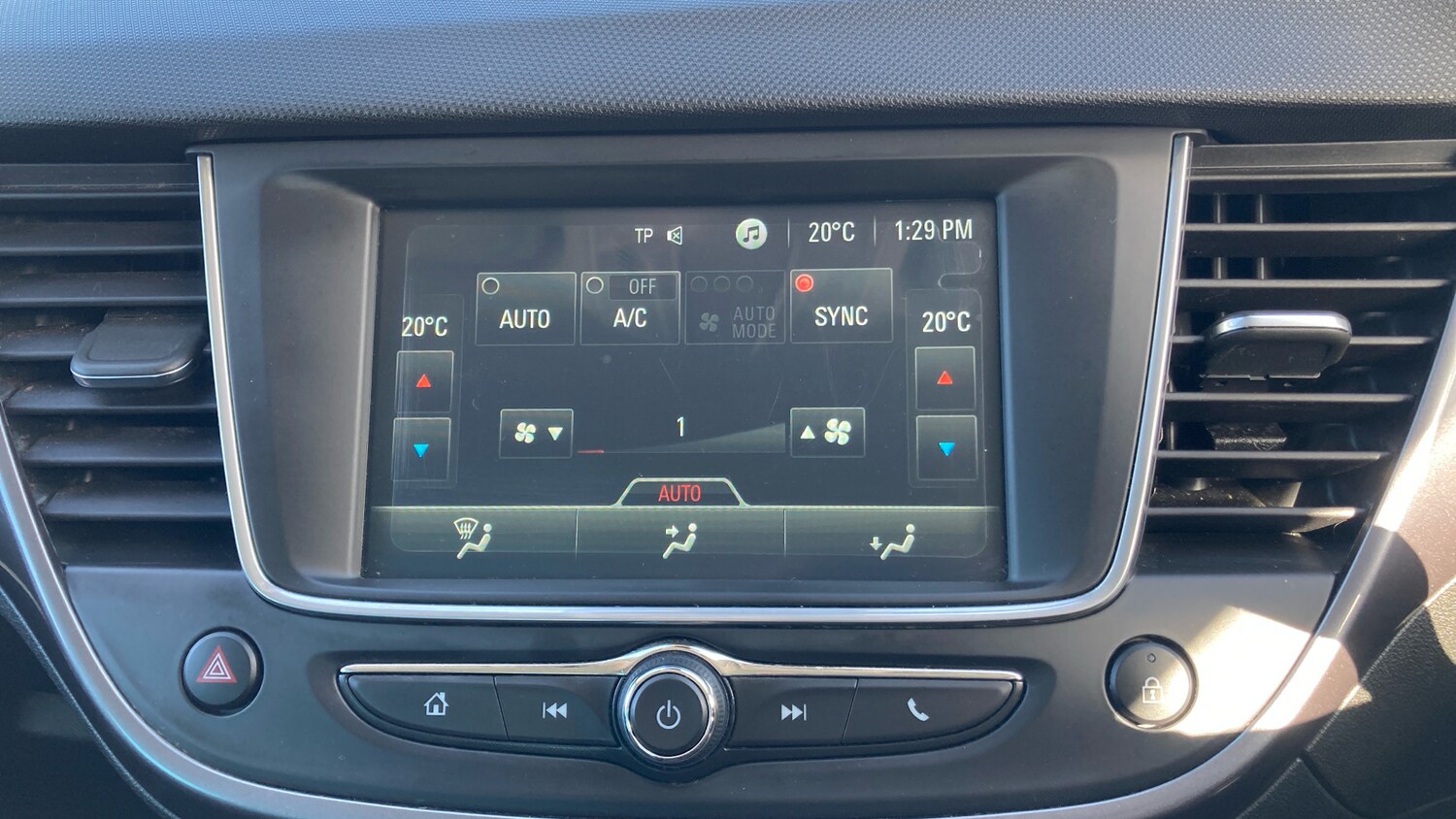 Used Vauxhall Crossland X 2019 for sale - 77930478: Photo 24