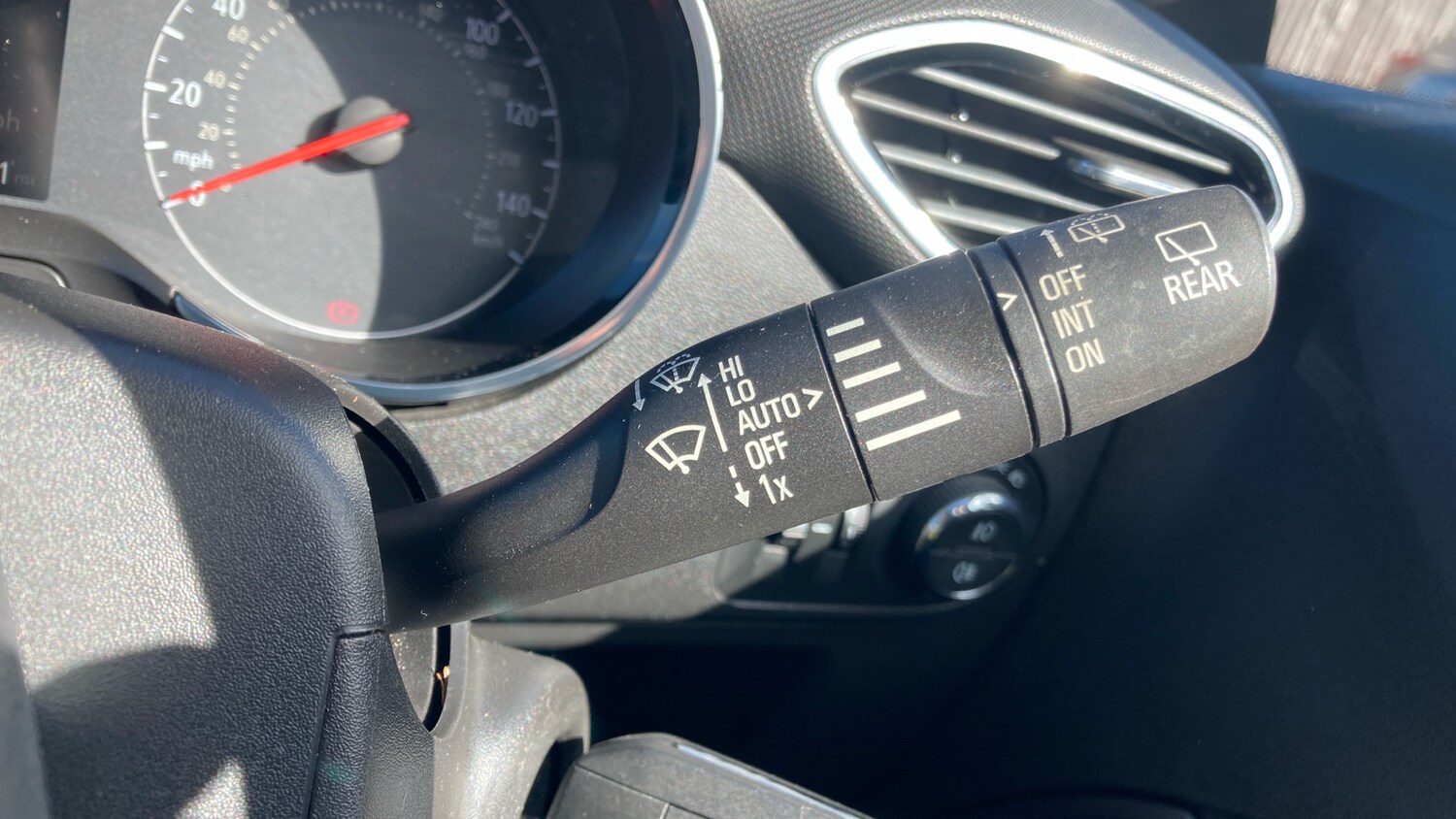 Used Vauxhall Crossland X 2019 for sale - 77930478: Photo 31