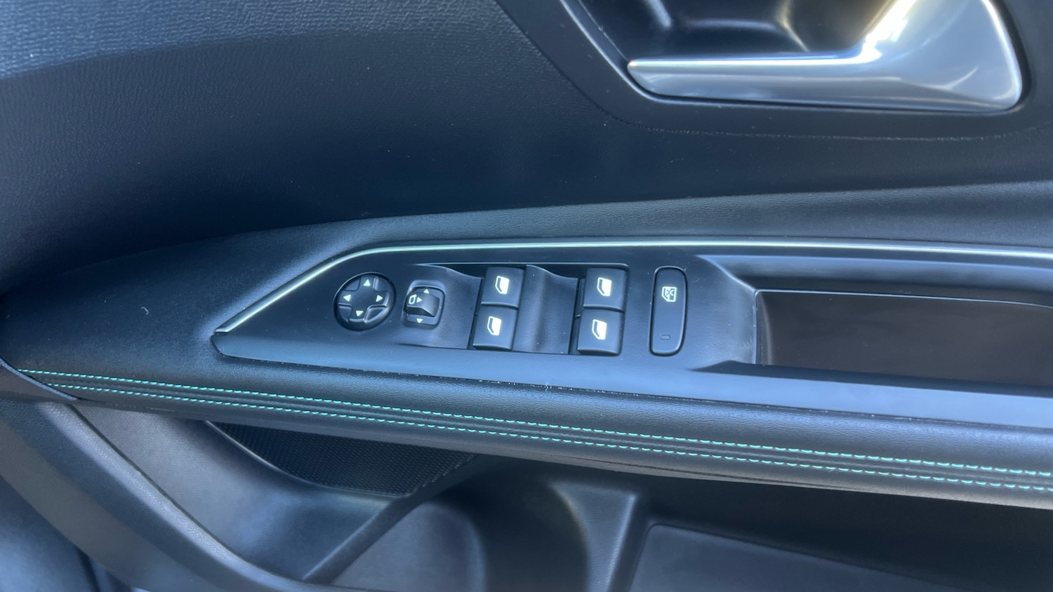 Used Peugeot 3008 2024 for sale - 77086468: Photo 32