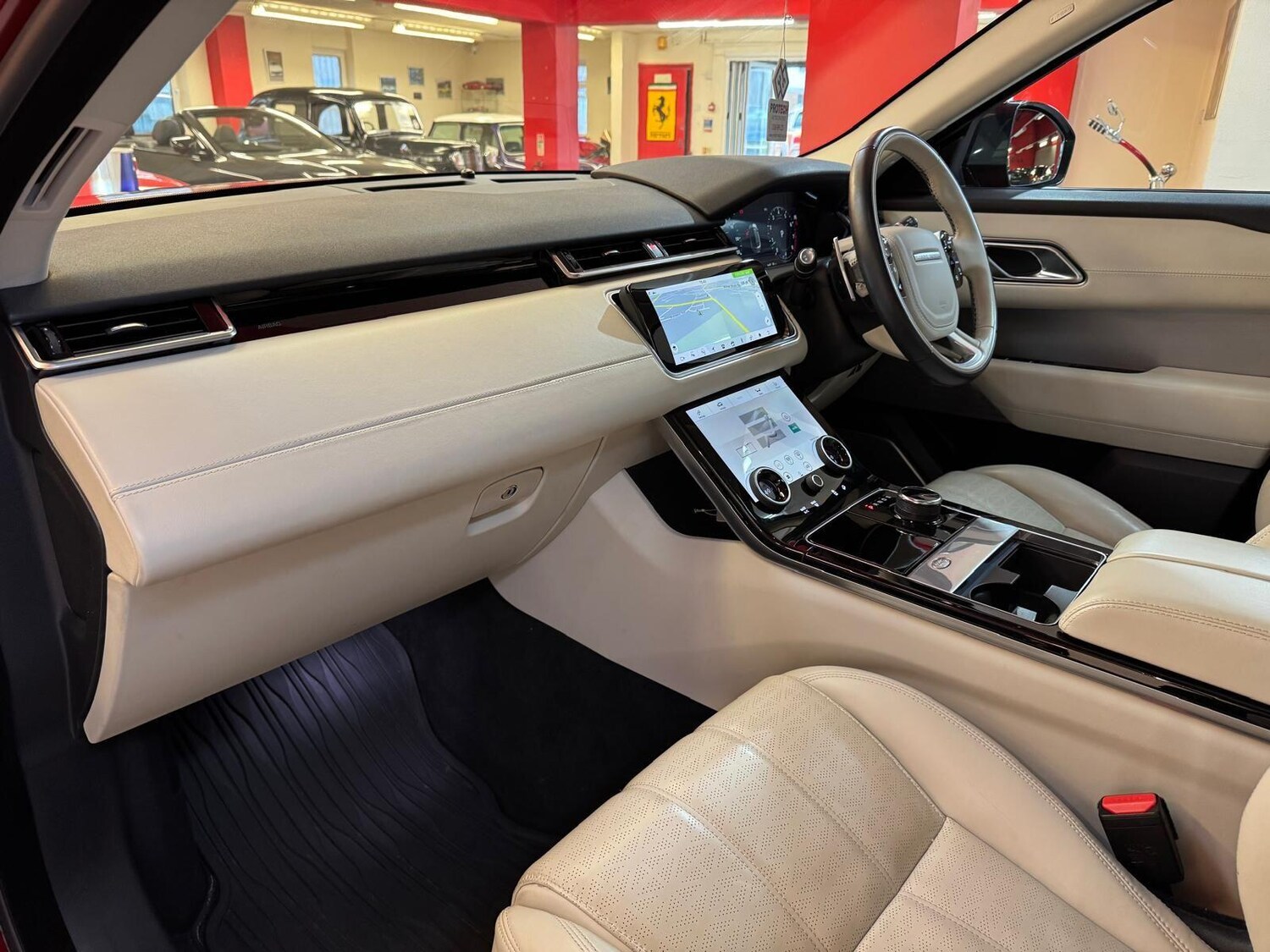 Used Land Rover Range Rover Velar 2019 for sale - 77939810: Photo 26