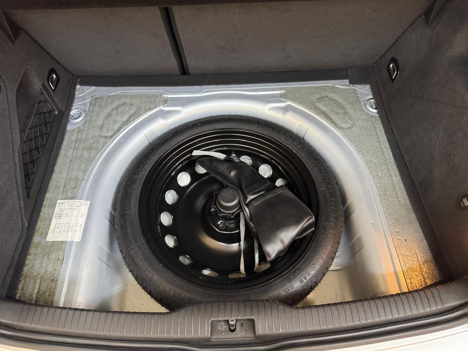 Used Volkswagen Golf 2001 for sale - 77120894: Photo 22