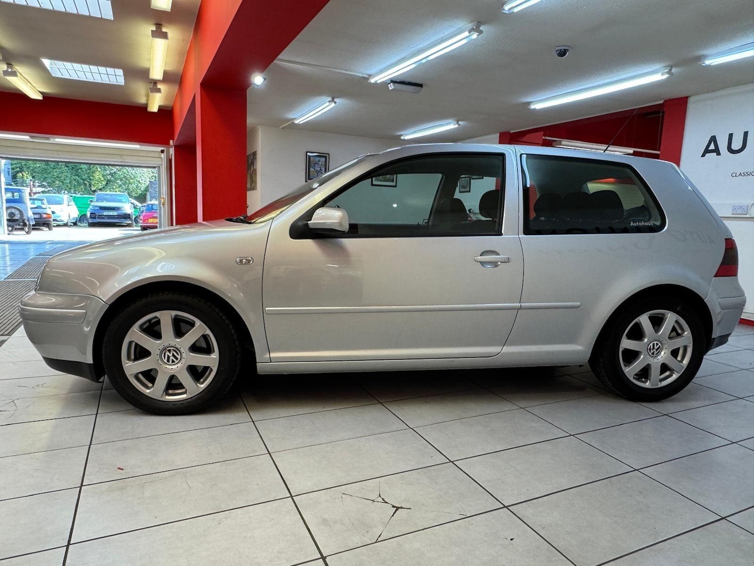 Used Volkswagen Golf 2001 for sale - 77120894: Photo 6