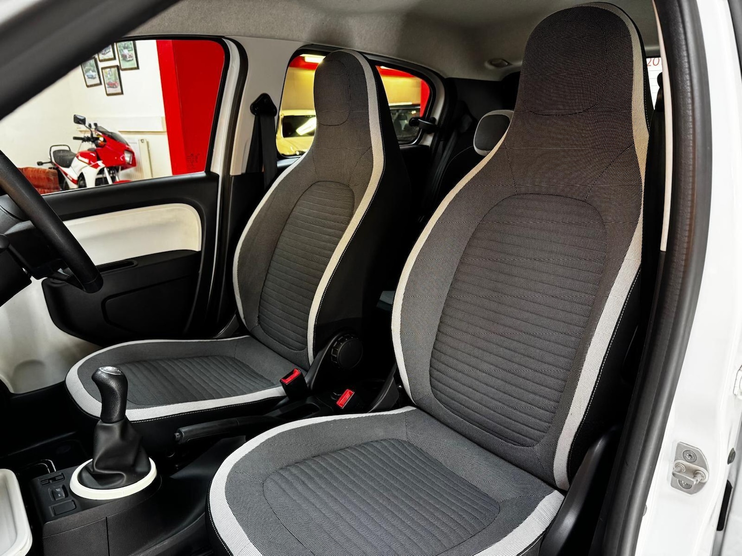 Used Renault Twingo 2016 for sale - 76926257: Photo 13