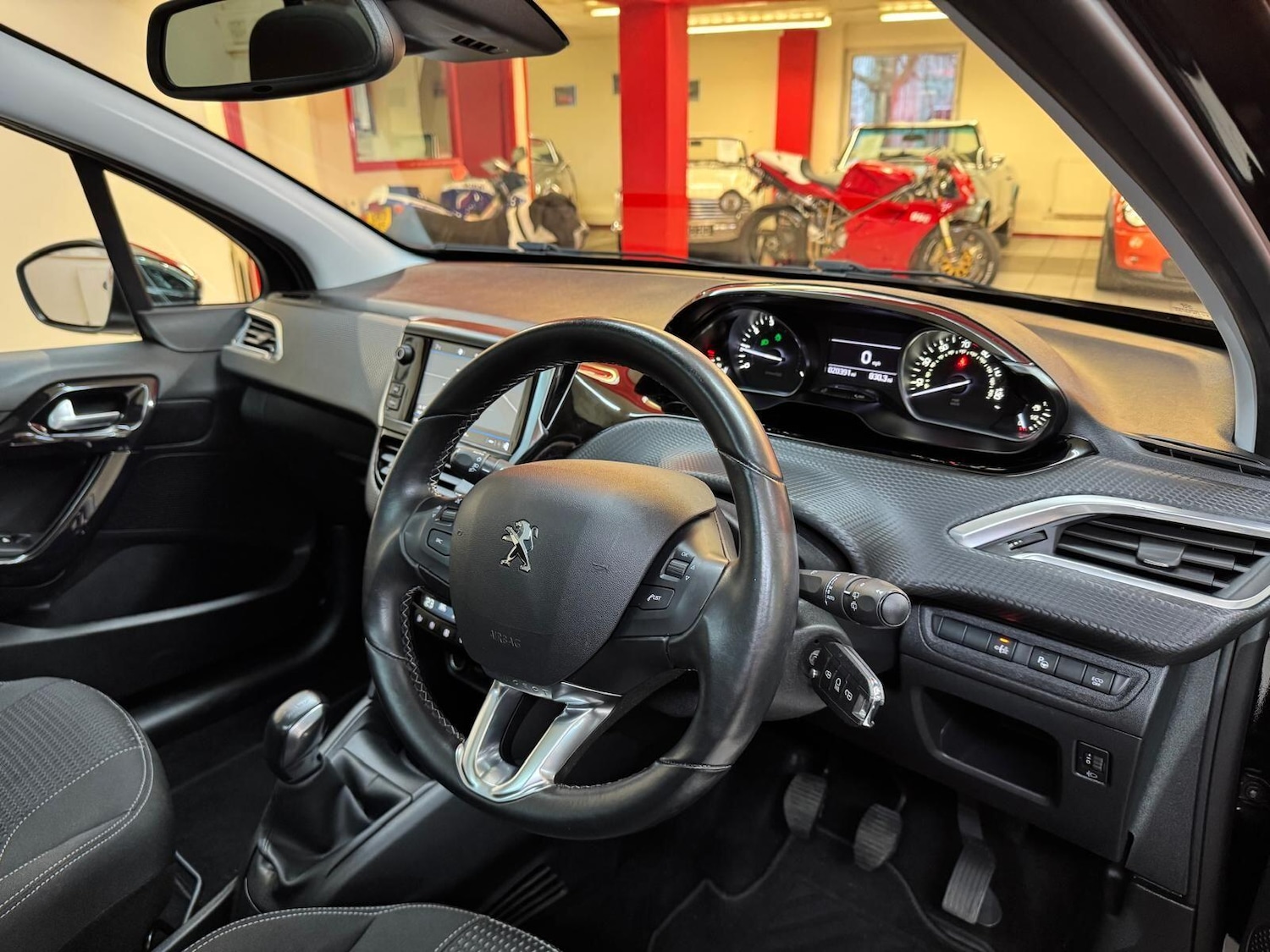 Used Peugeot 208 2019 for sale - 77440890: Photo 10