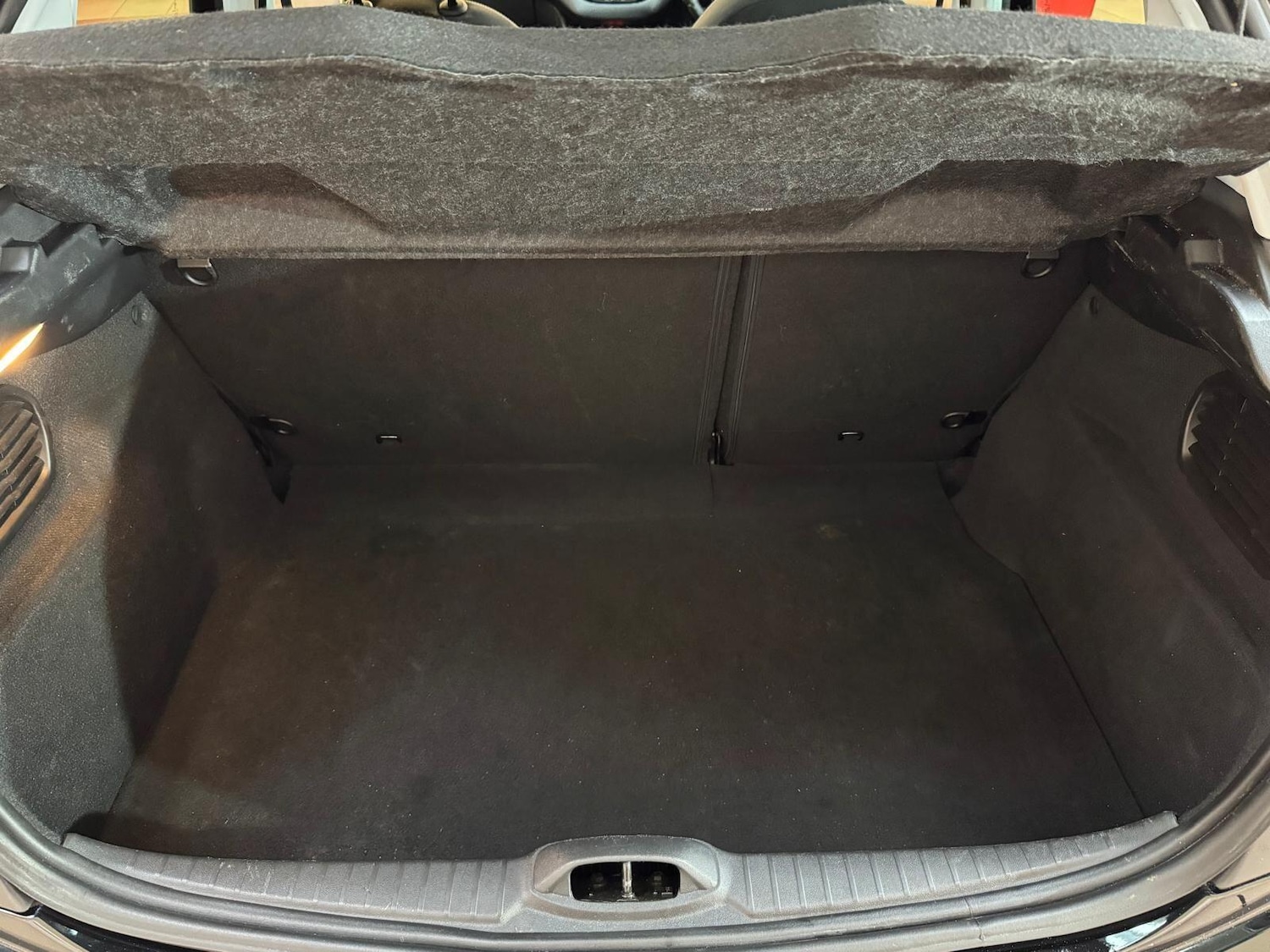 Used Peugeot 208 2019 for sale - 77440890: Photo 24