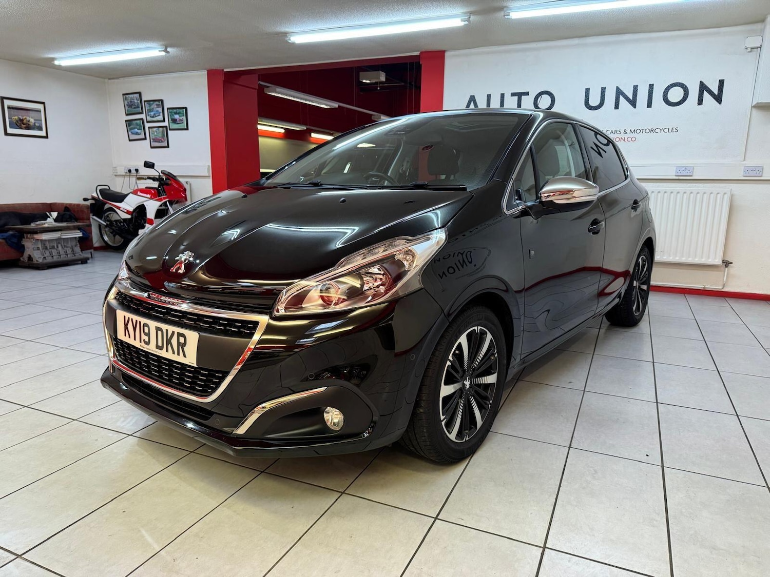 Used Peugeot 208 2019 for sale - 77440890: Photo 3