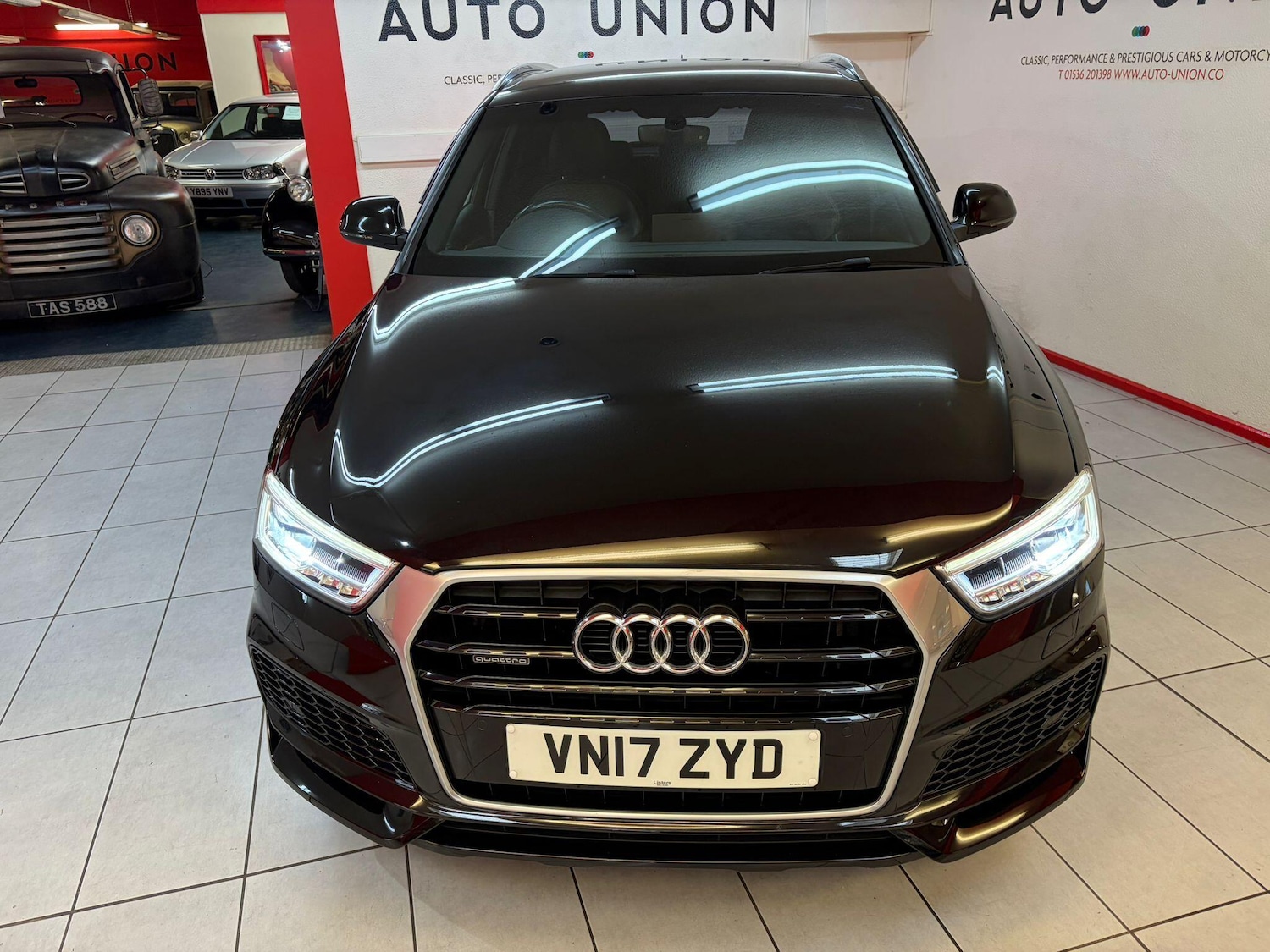Used Audi Q3 2017 for sale - 76561454: Photo 2