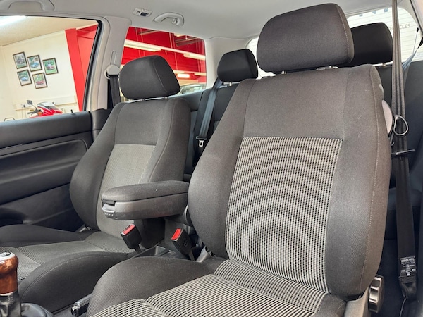 Used Volkswagen Golf 2001 for sale - 75051932: Photo 11