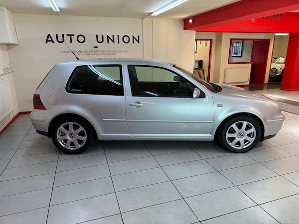 Used Volkswagen Golf 2001 for sale - 75051932: Photo 5