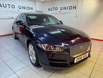 Used Jaguar XE 2016 for sale - 78318811: Photo