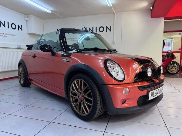 Used MINI Convertible 2004 for sale - 74465265: Photo 1