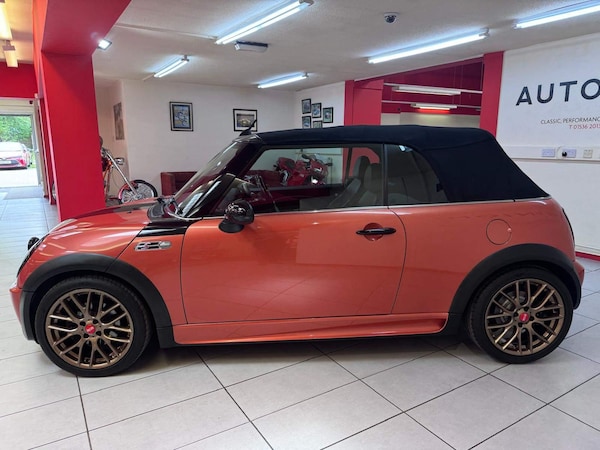 Used MINI Convertible 2004 for sale - 74465265: Photo 5