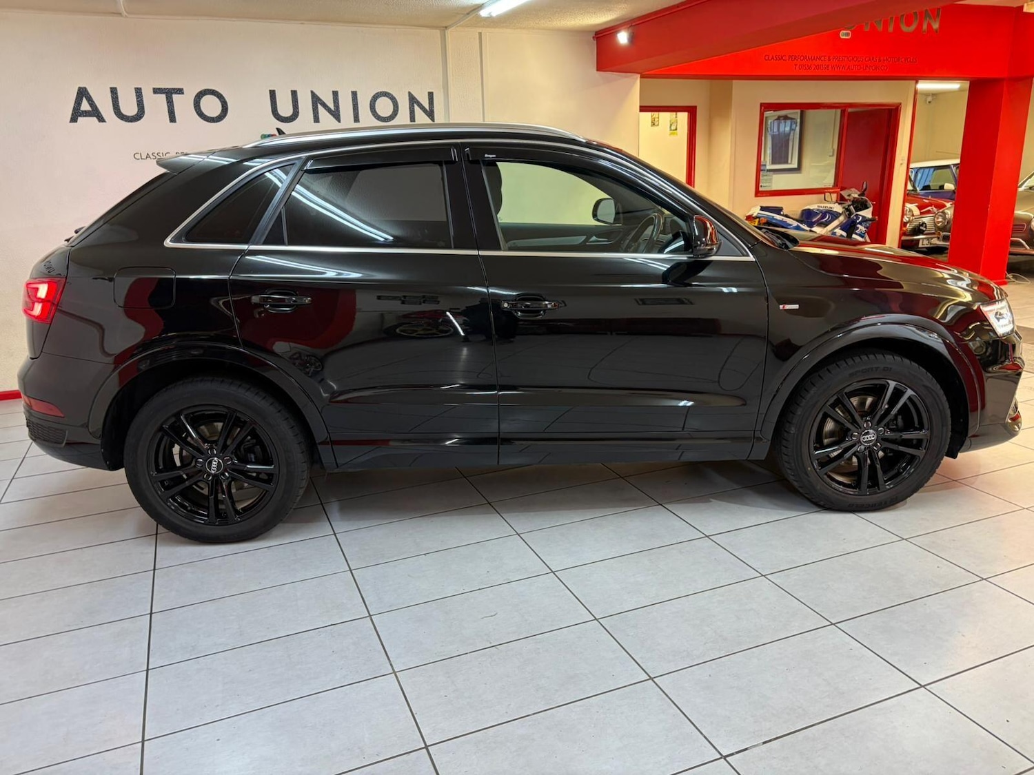 Used Audi Q3 2017 for sale - 76990657: Photo 9