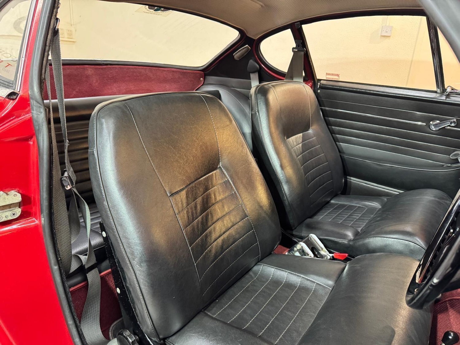 Used Volvo P1800 1967 for sale - 77156154: Photo 11