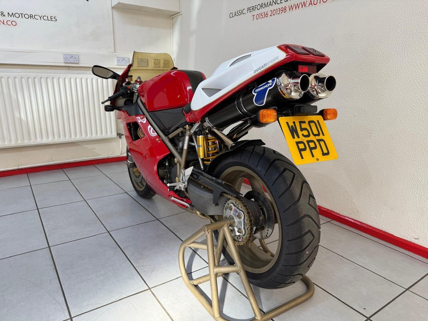 Ducati 916