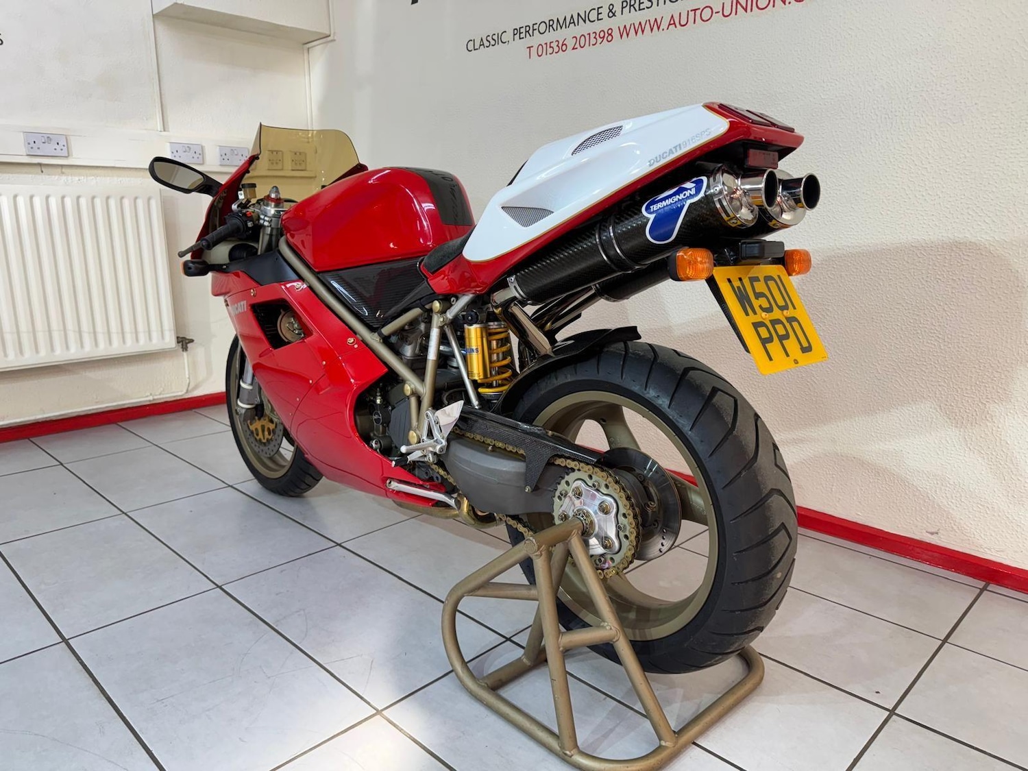 Ducati 916