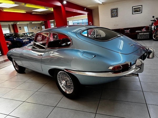 Used Jaguar E-Type 1966 for sale - 75634912: Photo 25