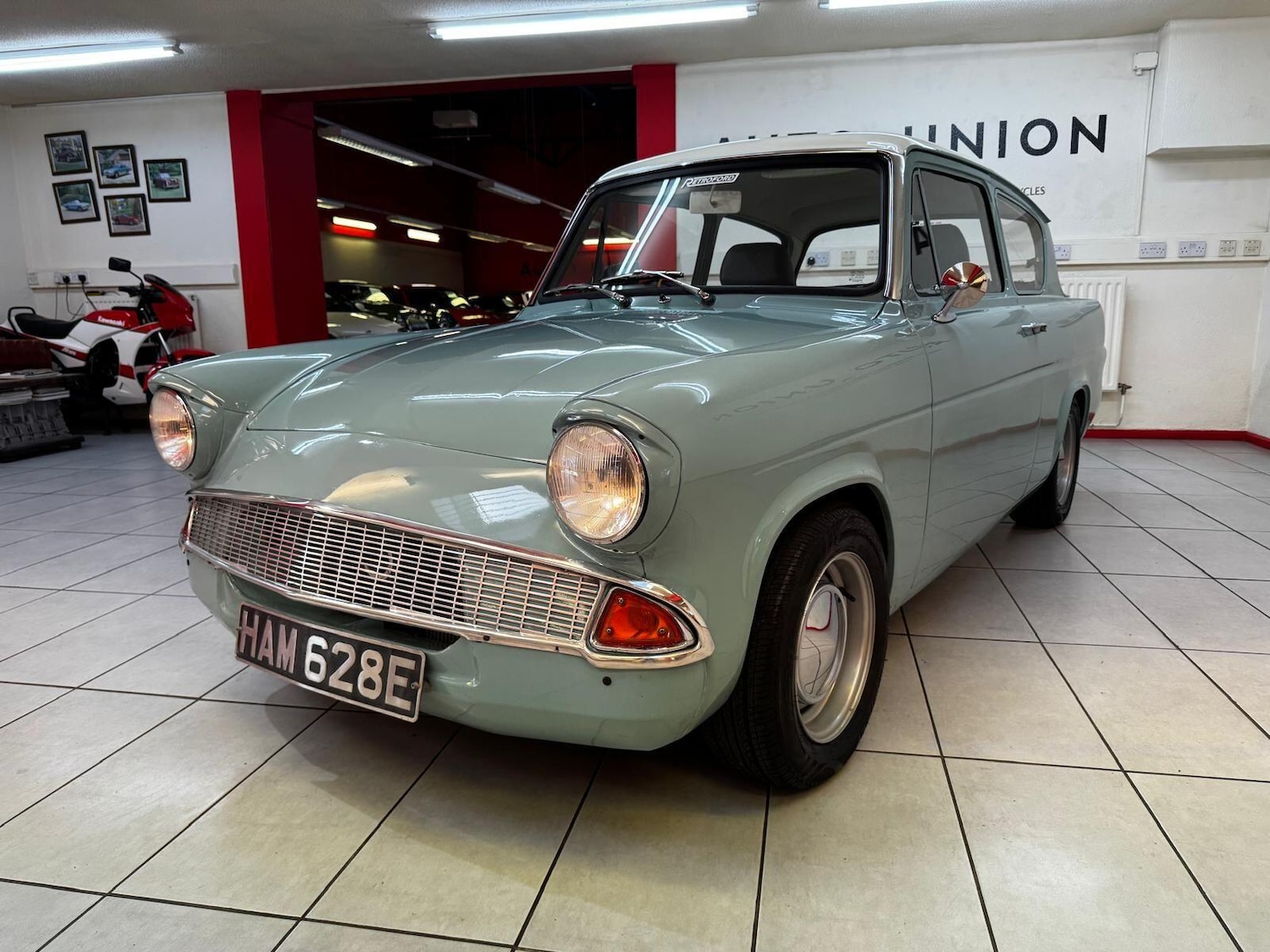 Used Ford Anglia 1967 for sale - 76913048: Photo 2