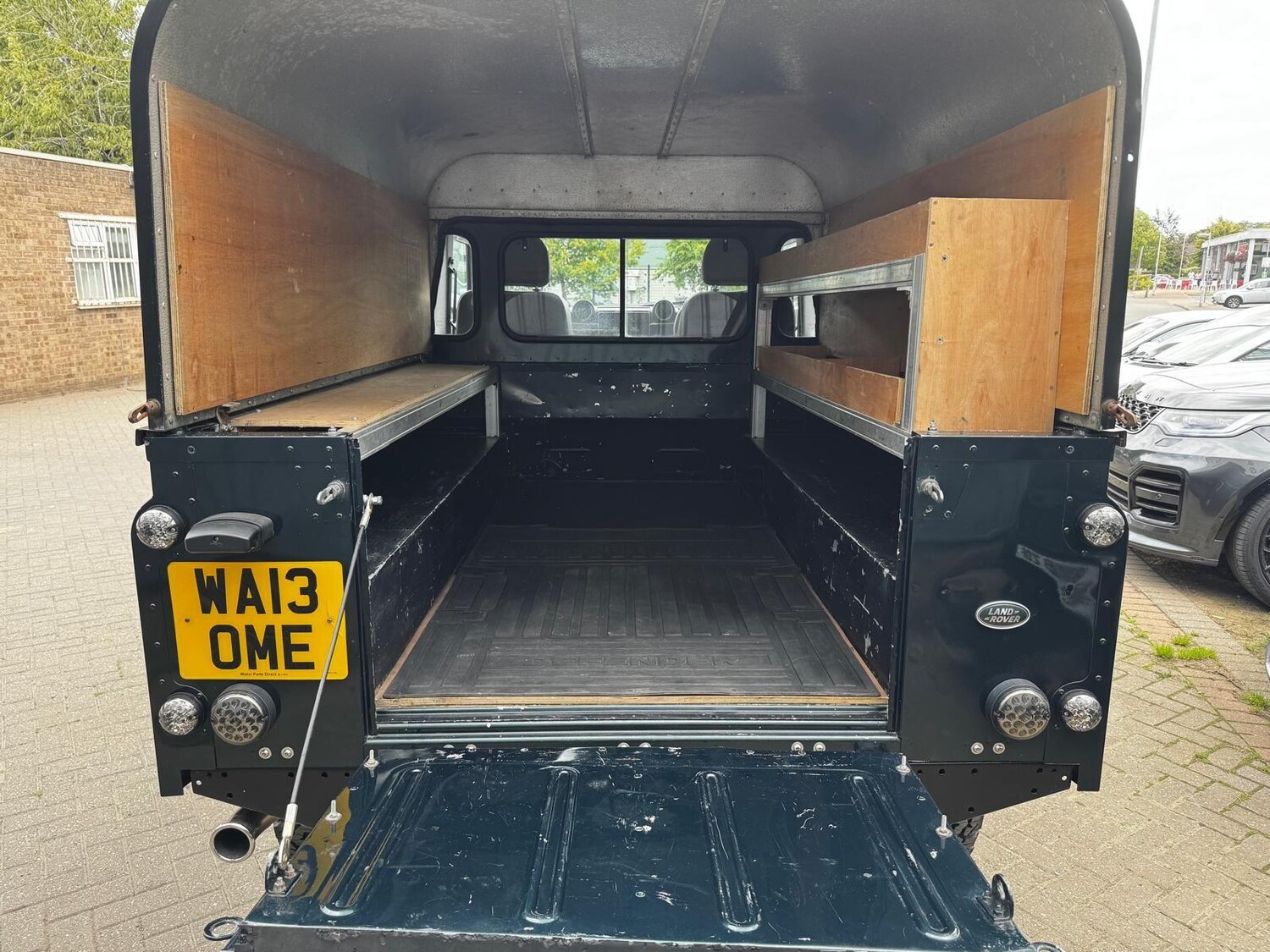 Vehicle 21