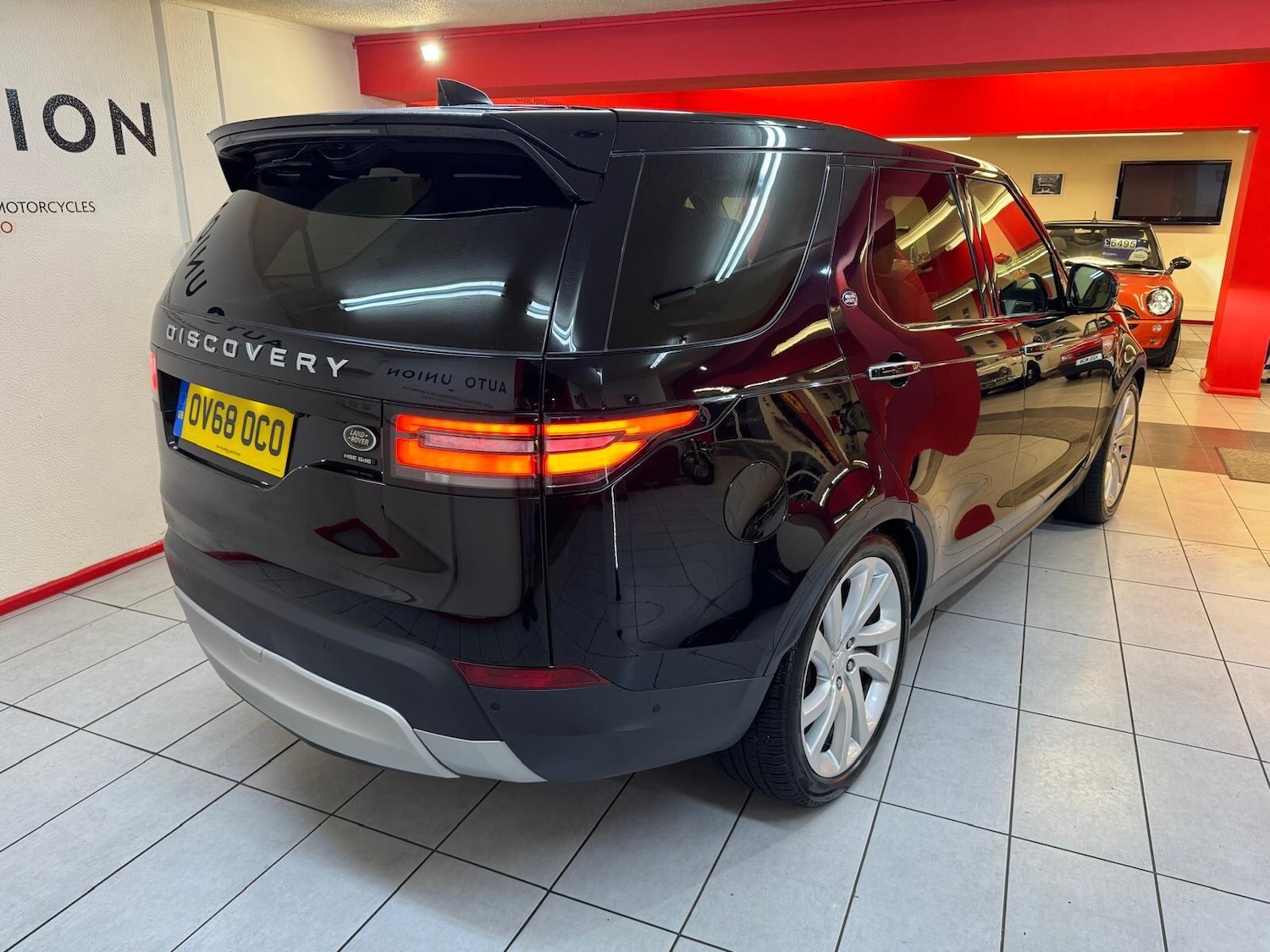 Used Land Rover Discovery 2018 for sale - 77387351: Photo 11