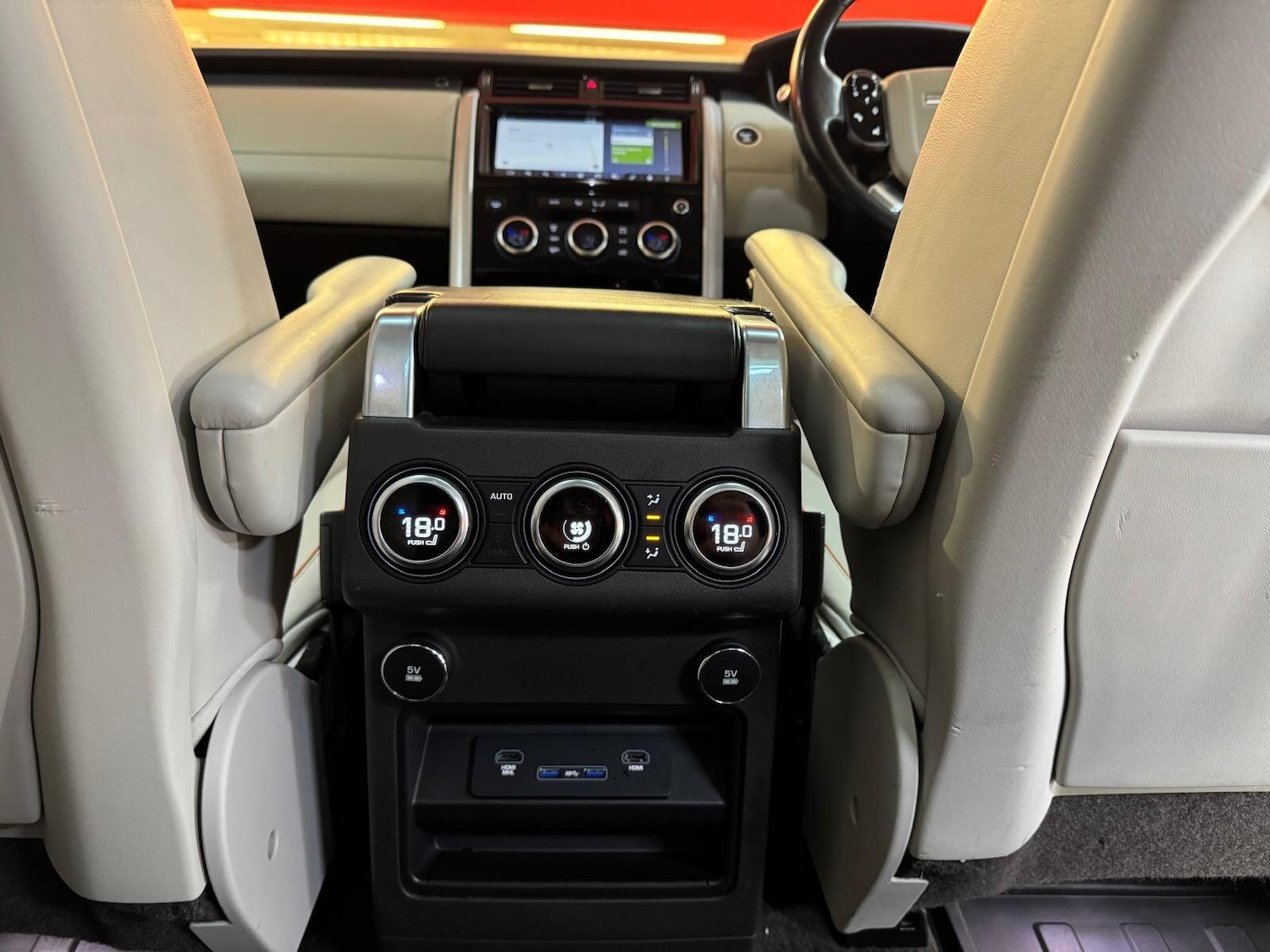 Used Land Rover Discovery 2018 for sale - 77387351: Photo 25