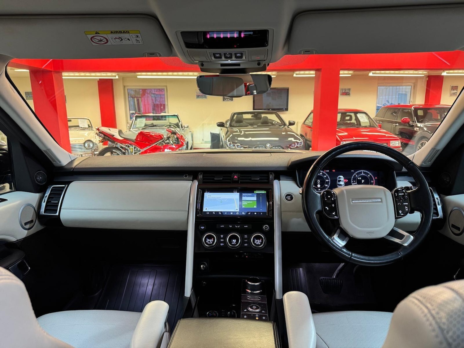 Used Land Rover Discovery 2018 for sale - 77387351: Photo 29