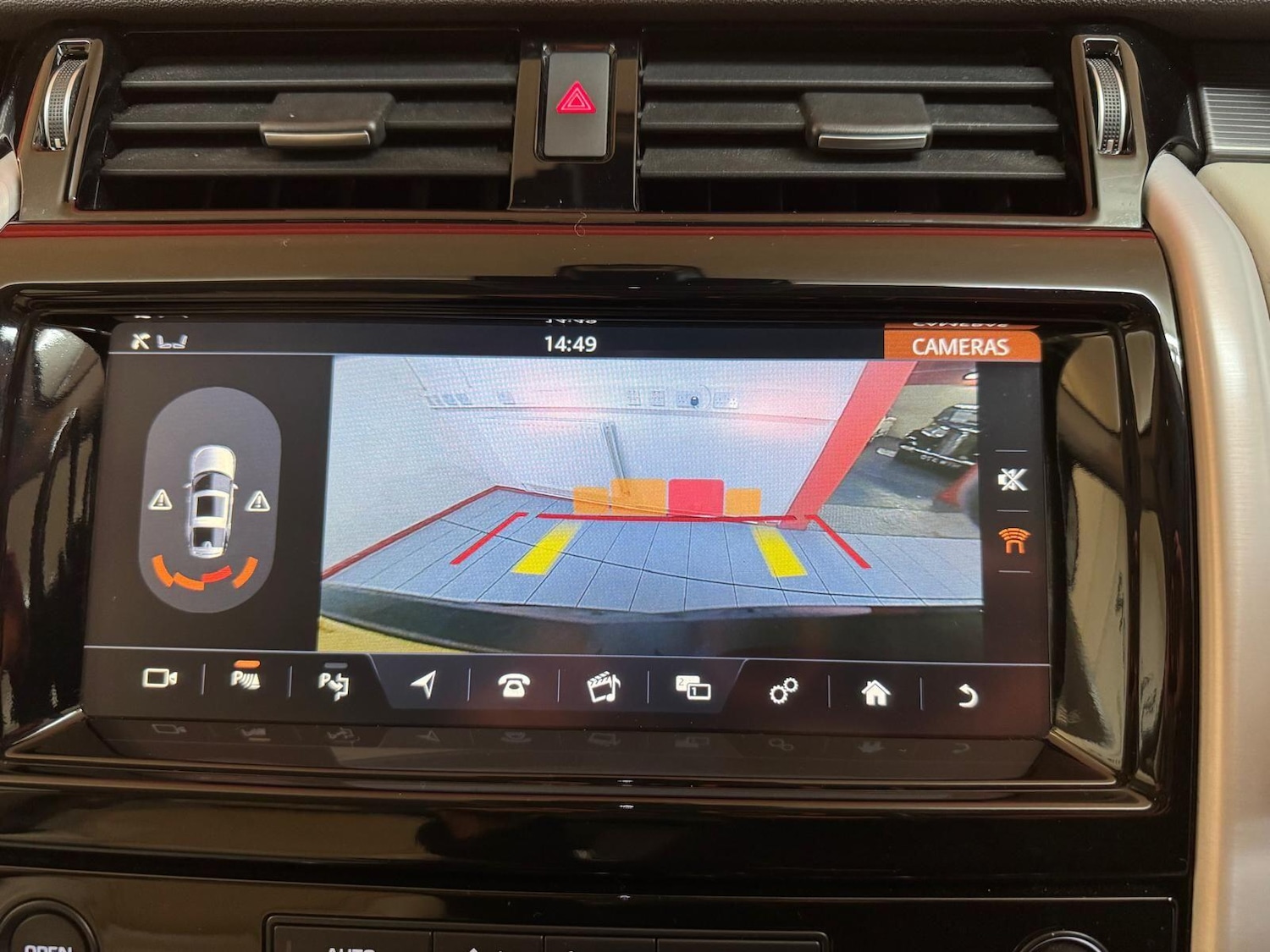 Used Land Rover Discovery 2018 for sale - 77387351: Photo 35