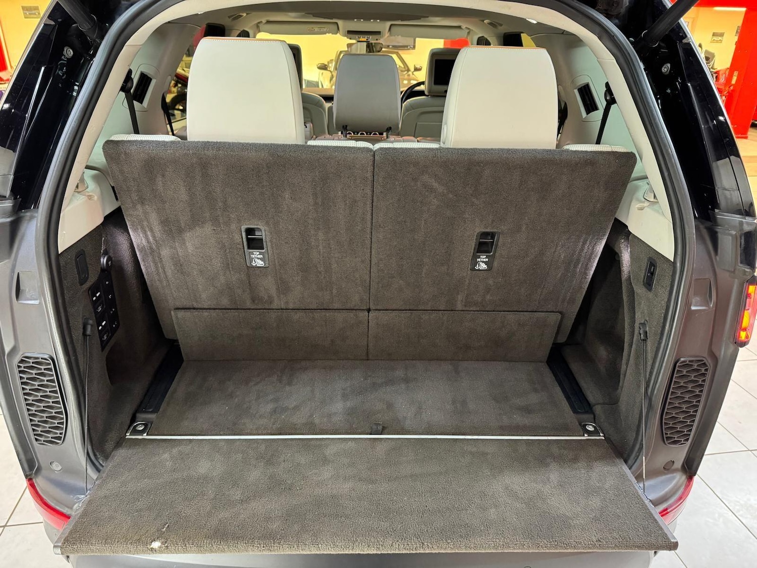 Used Land Rover Discovery 2018 for sale - 77387351: Photo 38