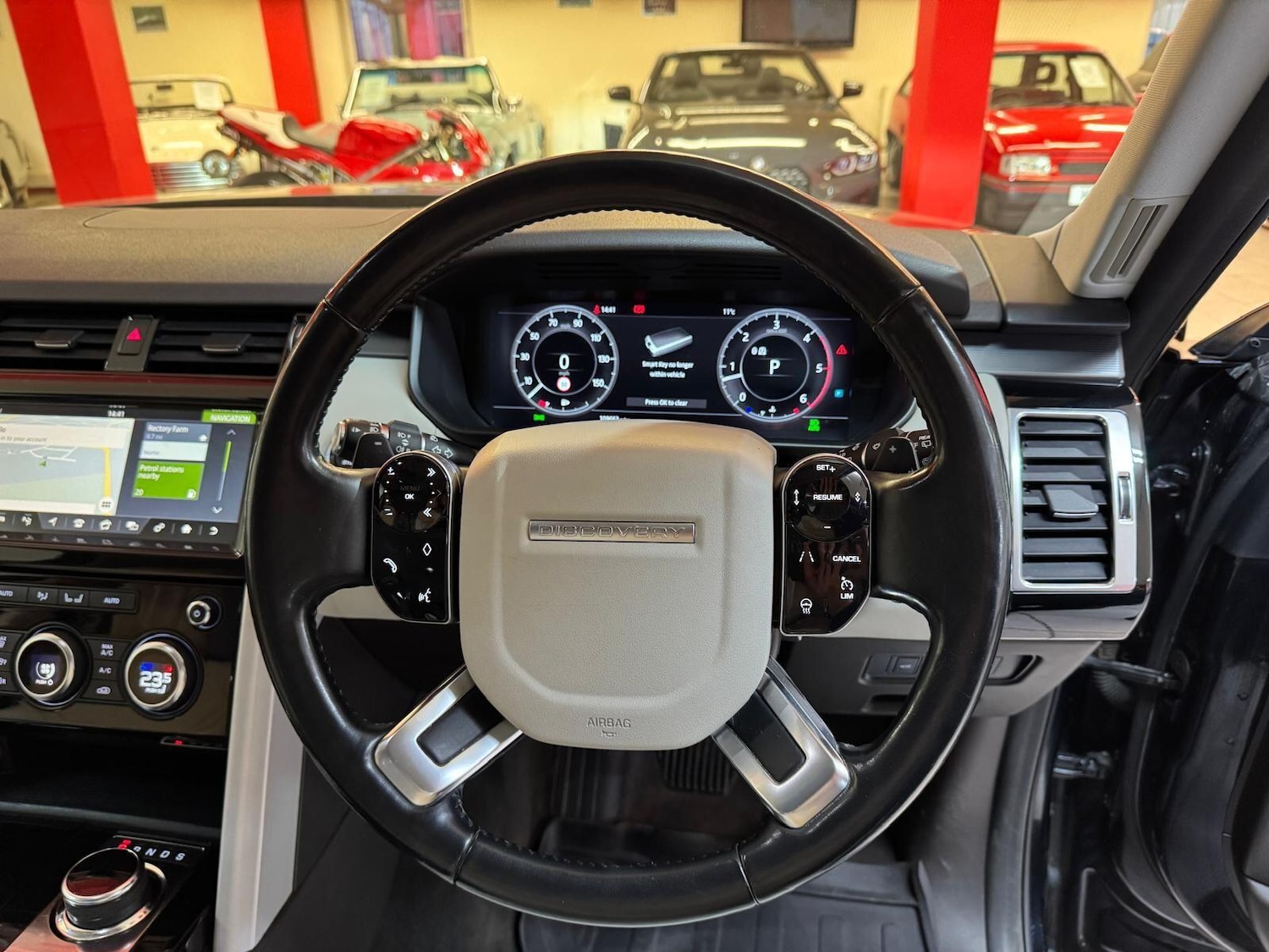 Used Land Rover Discovery 2018 for sale - 77387351: Photo 39