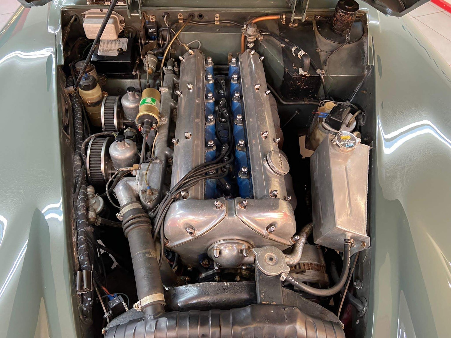 Vehicle 28