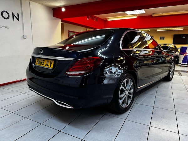Used Mercedes-Benz C Class 2016 for sale - 76239176: Photo 8