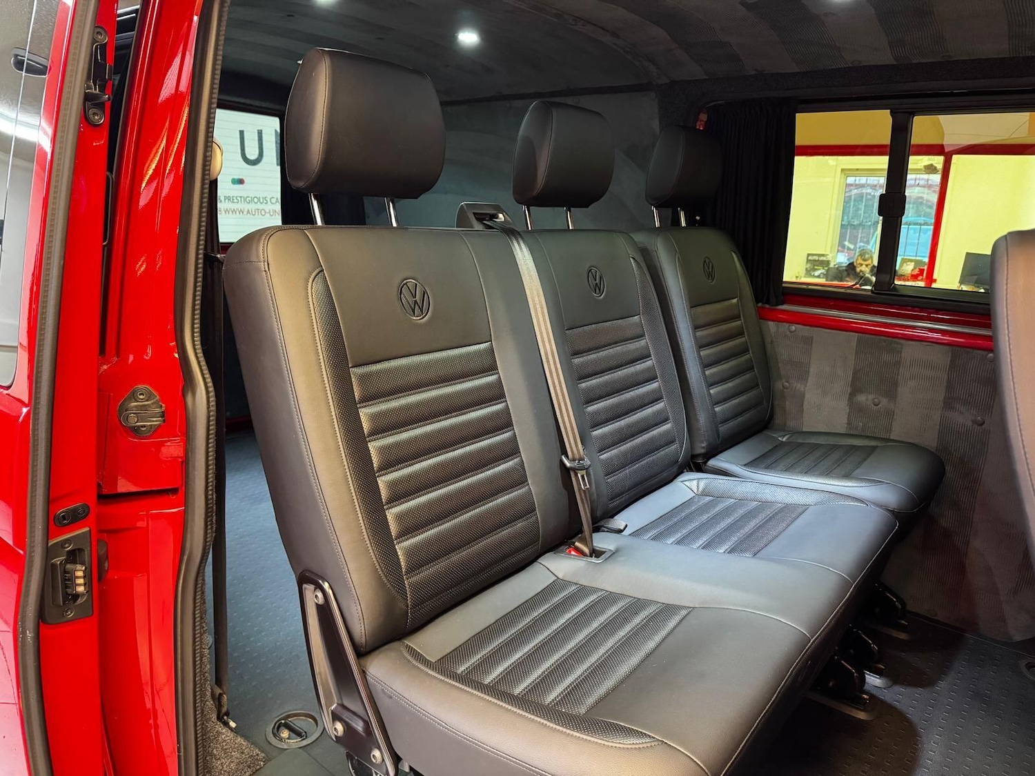 Used Volkswagen Transporter 2018 for sale - 77015837: Photo 15