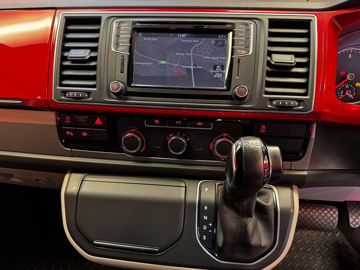 Used Volkswagen Transporter 2018 for sale - 77015837: Photo 22