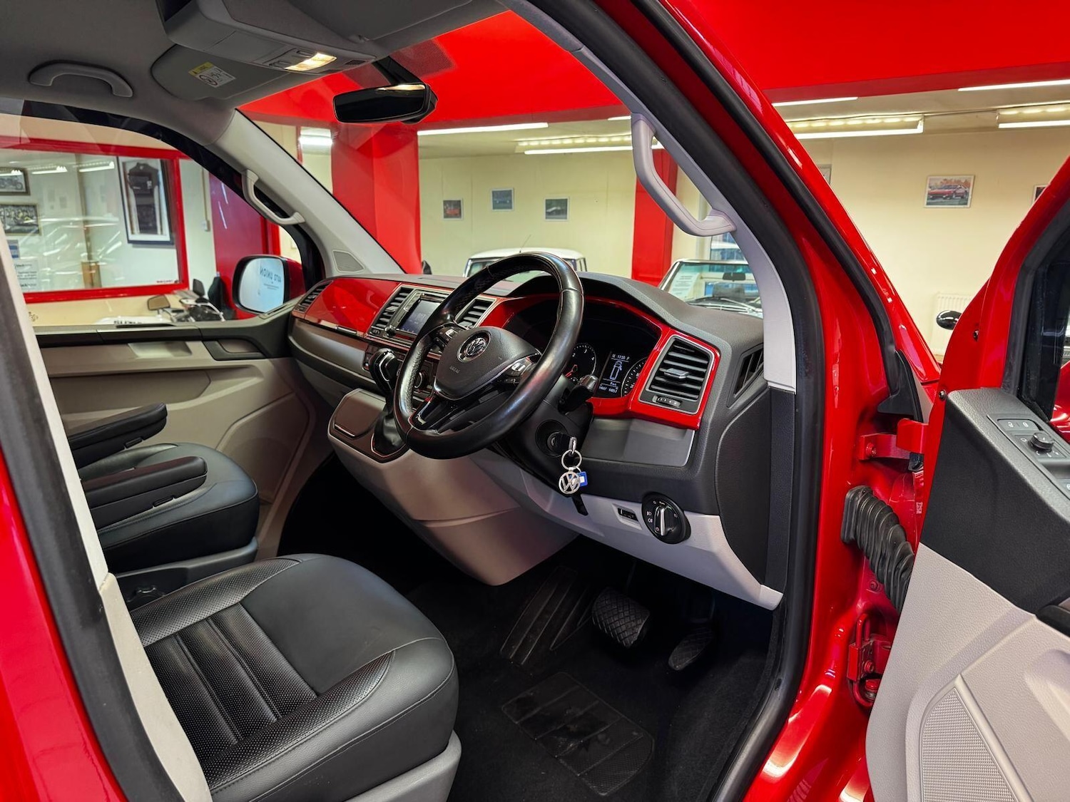 Used Volkswagen Transporter 2018 for sale - 77015837: Photo 23