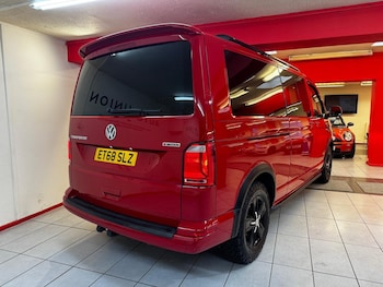 Used Volkswagen Transporter 2018 for sale - 77015837: Photo
