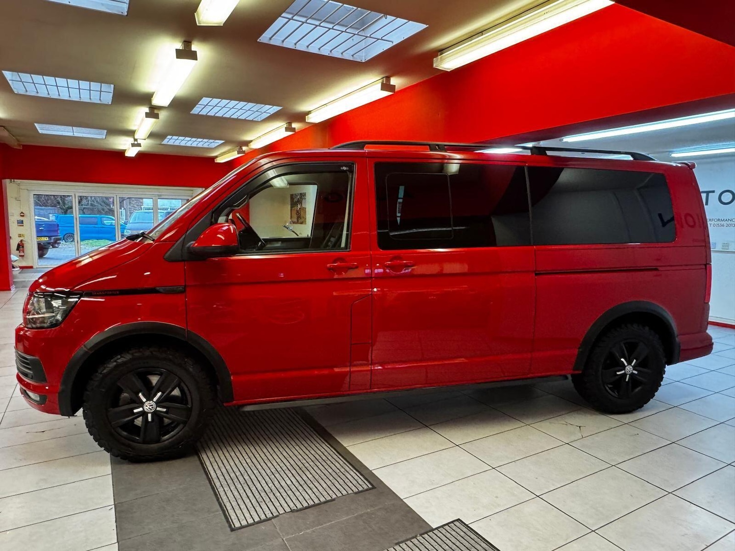 Used Volkswagen Transporter 2018 for sale - 77015837: Photo 6