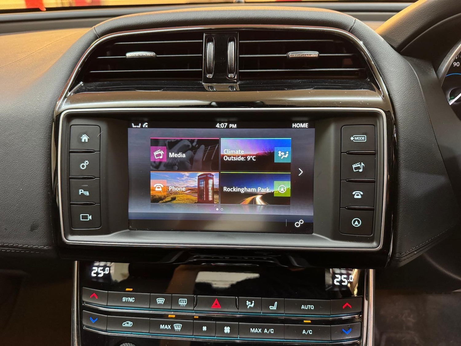 Used Jaguar XE for sale - 77305399: Photo 12