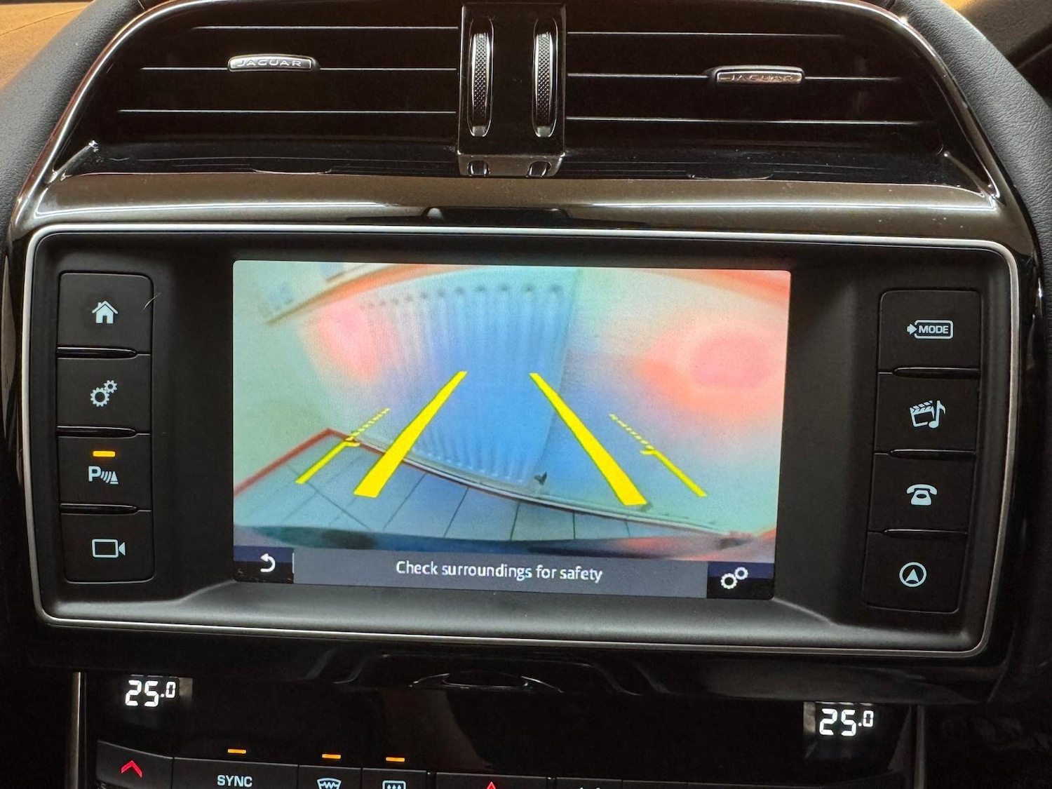 Used Jaguar XE for sale - 77305399: Photo 14