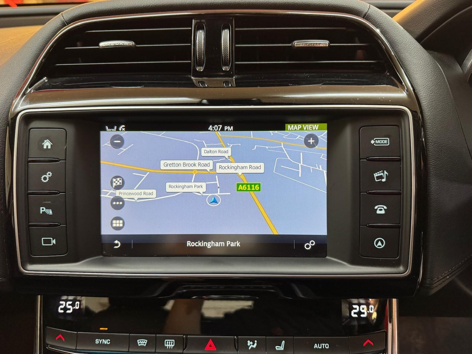 Used Jaguar XE for sale - 77305399: Photo 17