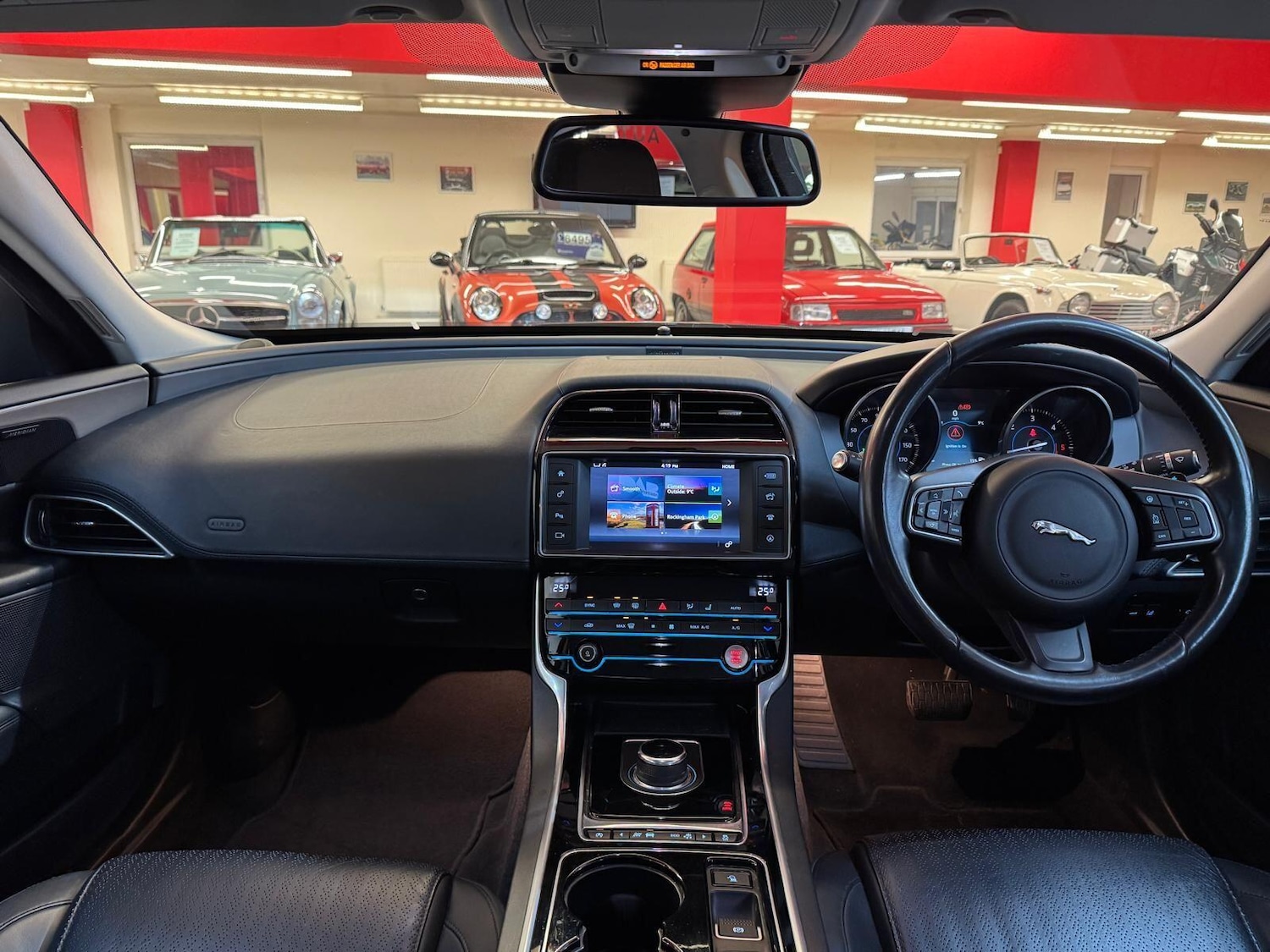 Used Jaguar XE for sale - 77305399: Photo 25