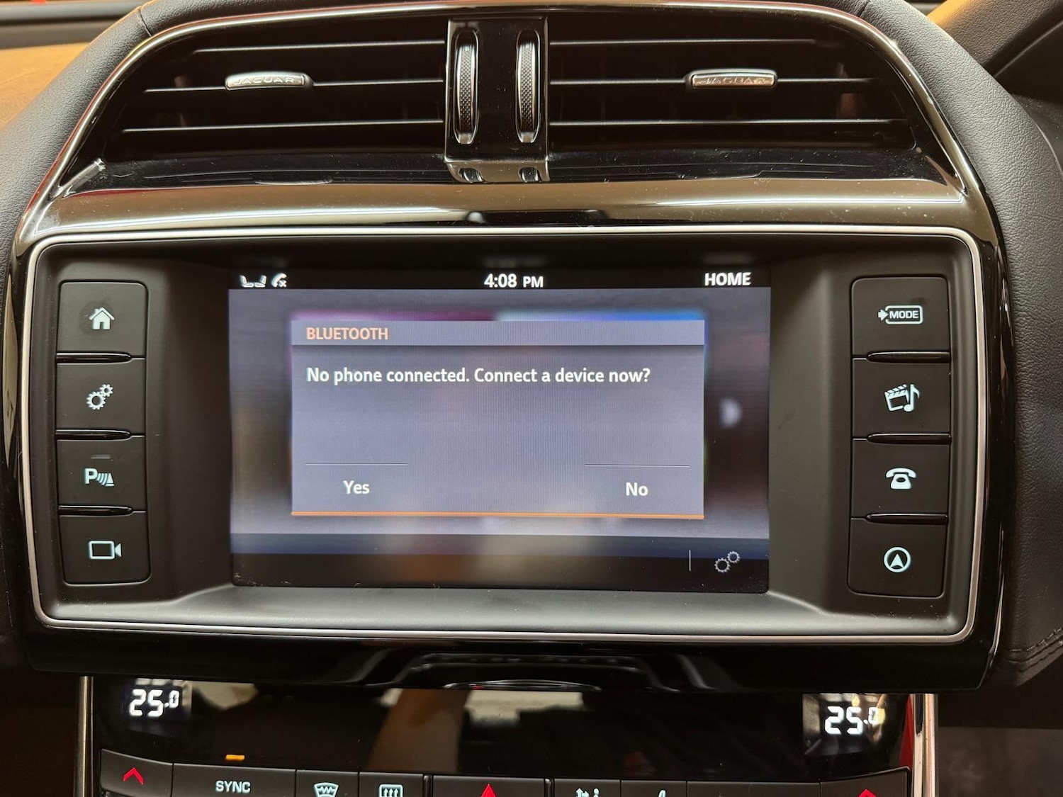 Used Jaguar XE for sale - 77305399: Photo 27