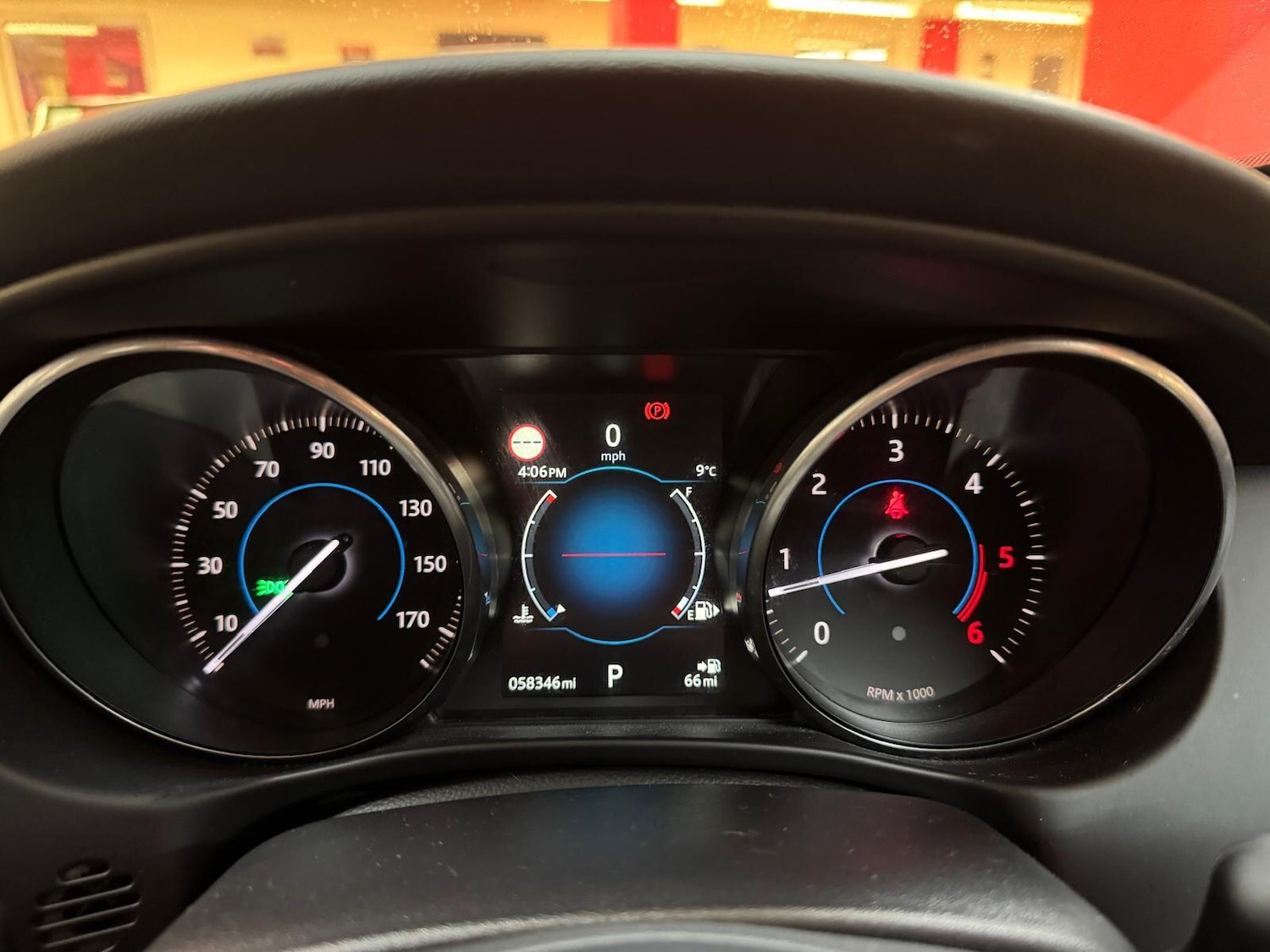 Used Jaguar XE for sale - 77305399: Photo 9