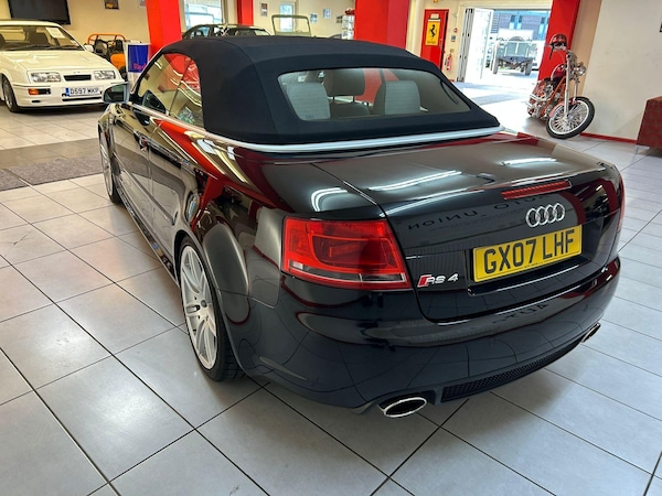 Used Audi RS4 Cabriolet 2007 for sale - 75401857: Photo 9