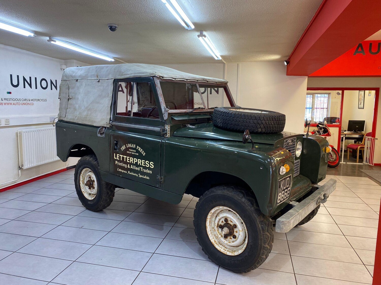 Vehicle 21